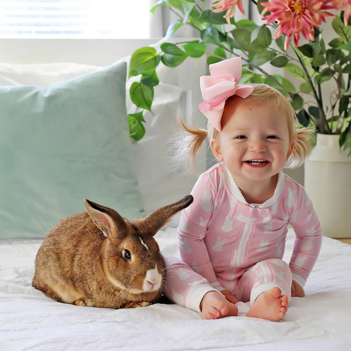 Bunny Peeps Pink Zip Sleeper - Image 7
