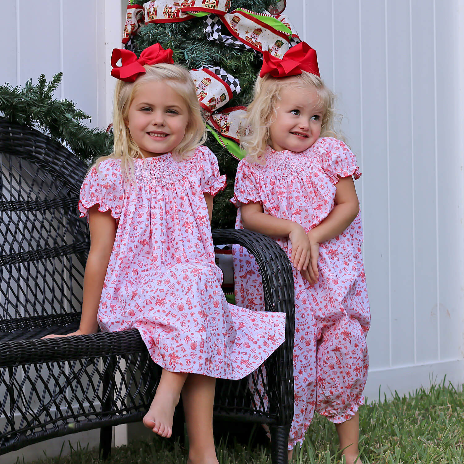 Christmas Wonderland Red Smocked Long Bubble - Image 6
