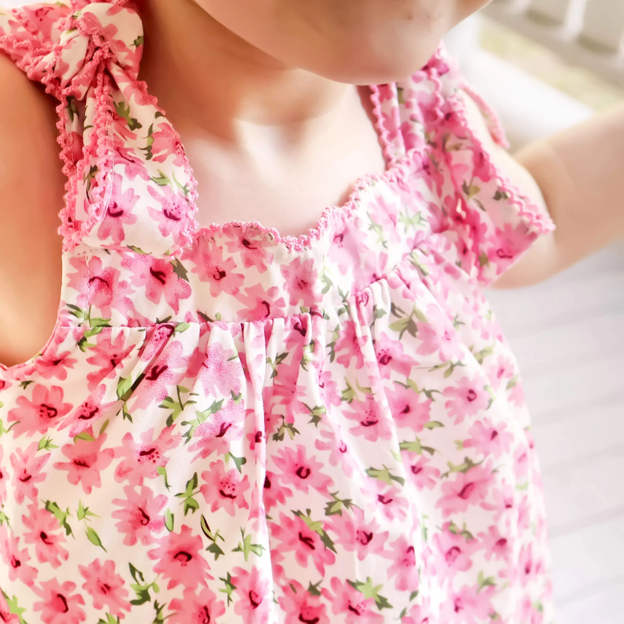 Floral Escape Amy Short Set - Image 2