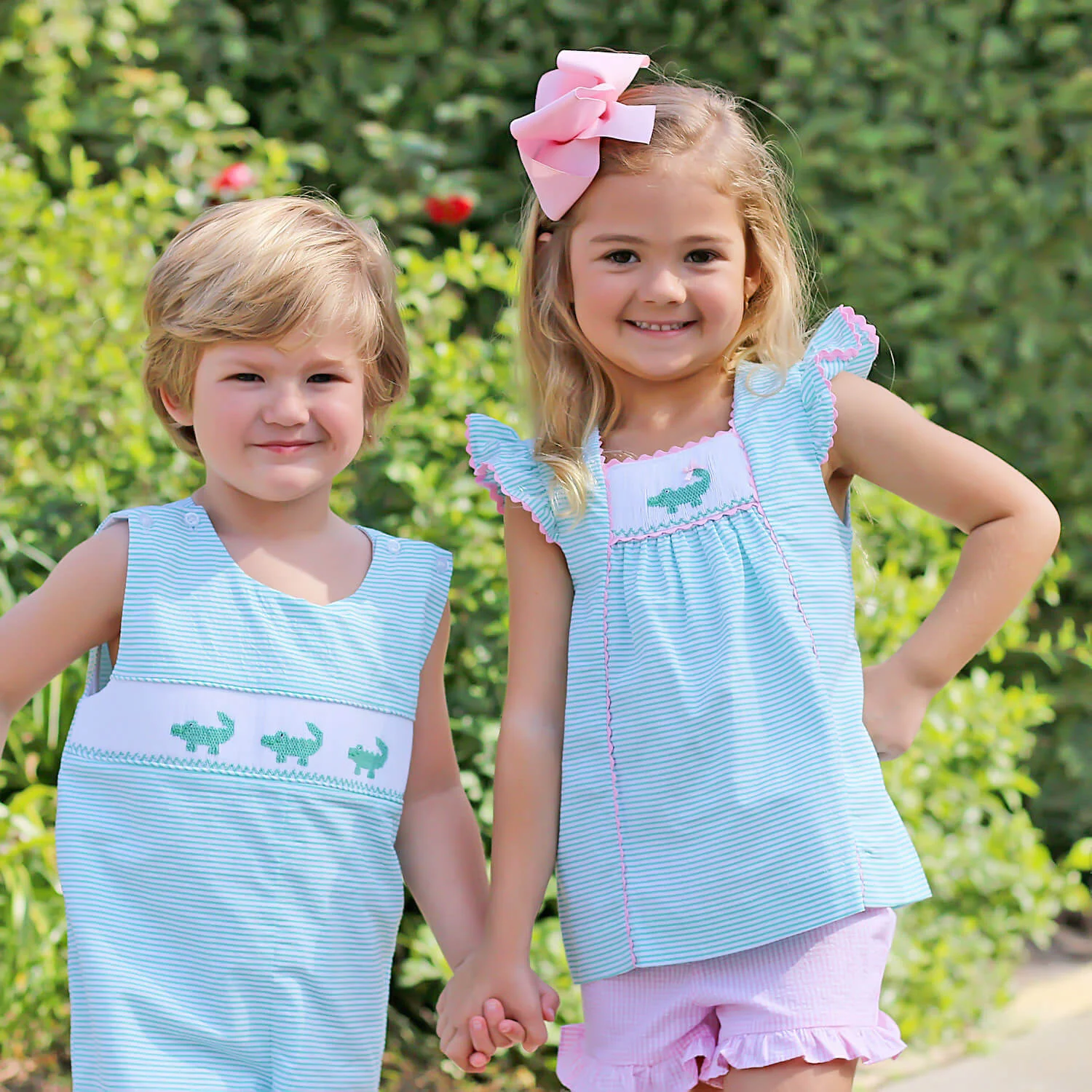 Green Seersucker Alligator Smocked Short Set - Image 3