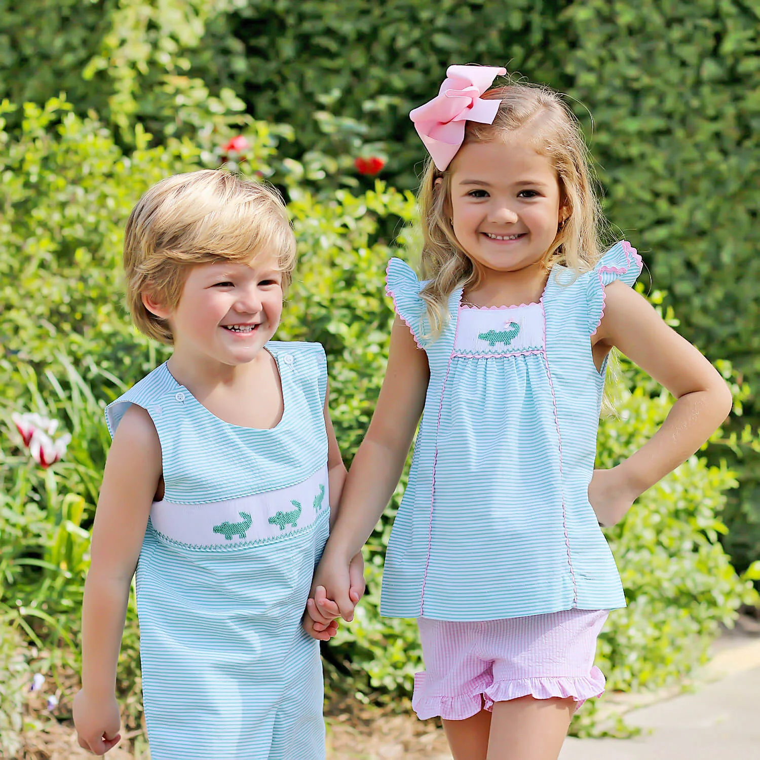 Green Seersucker Alligator Smocked Short Set - Image 7