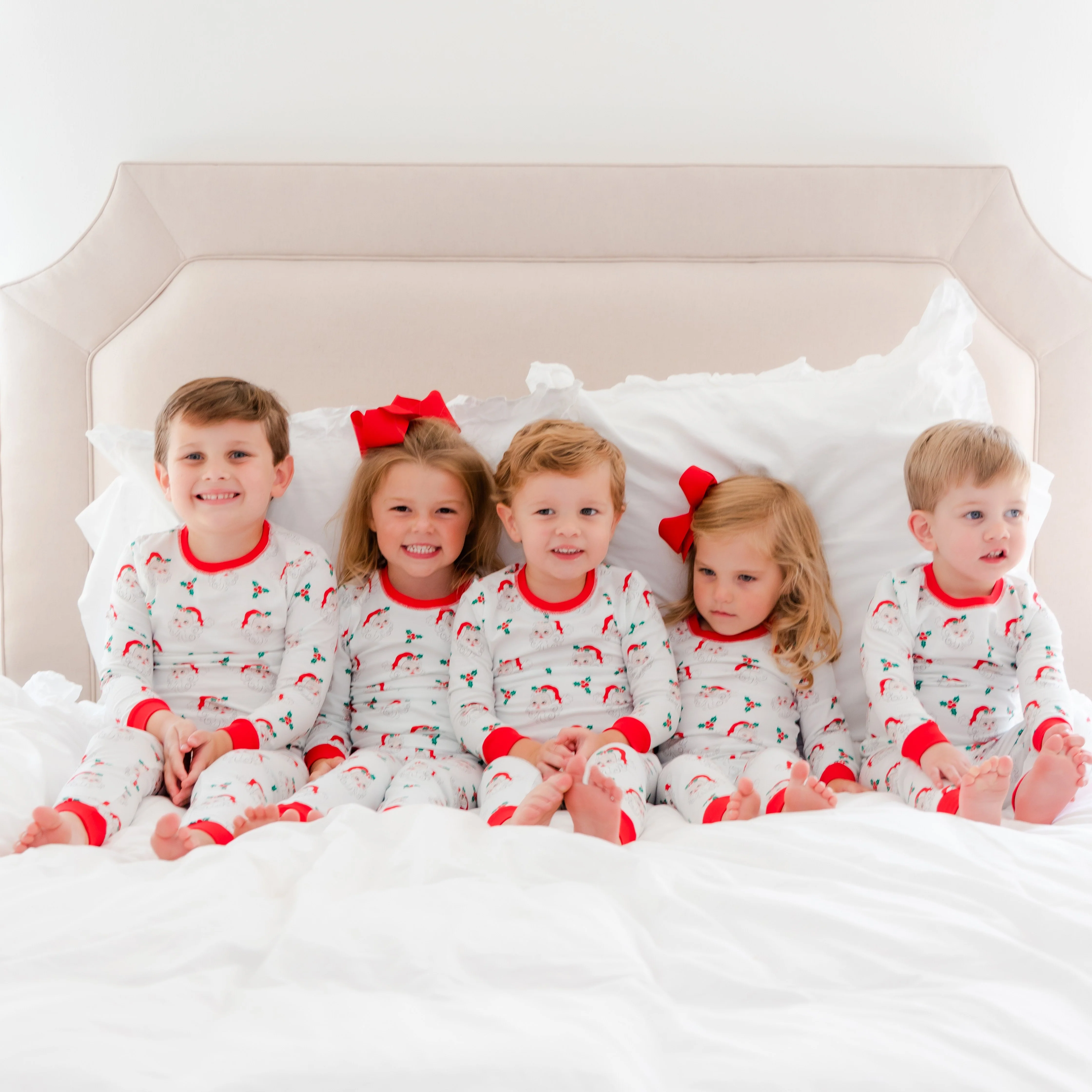 Vintage Santa White Pajamas - Image 11