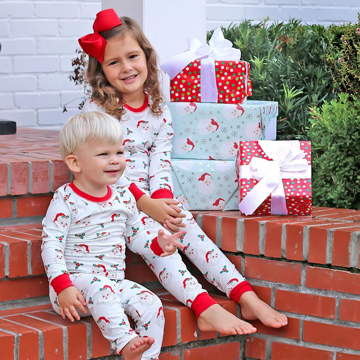 Vintage Santa White Pajamas - Image 12