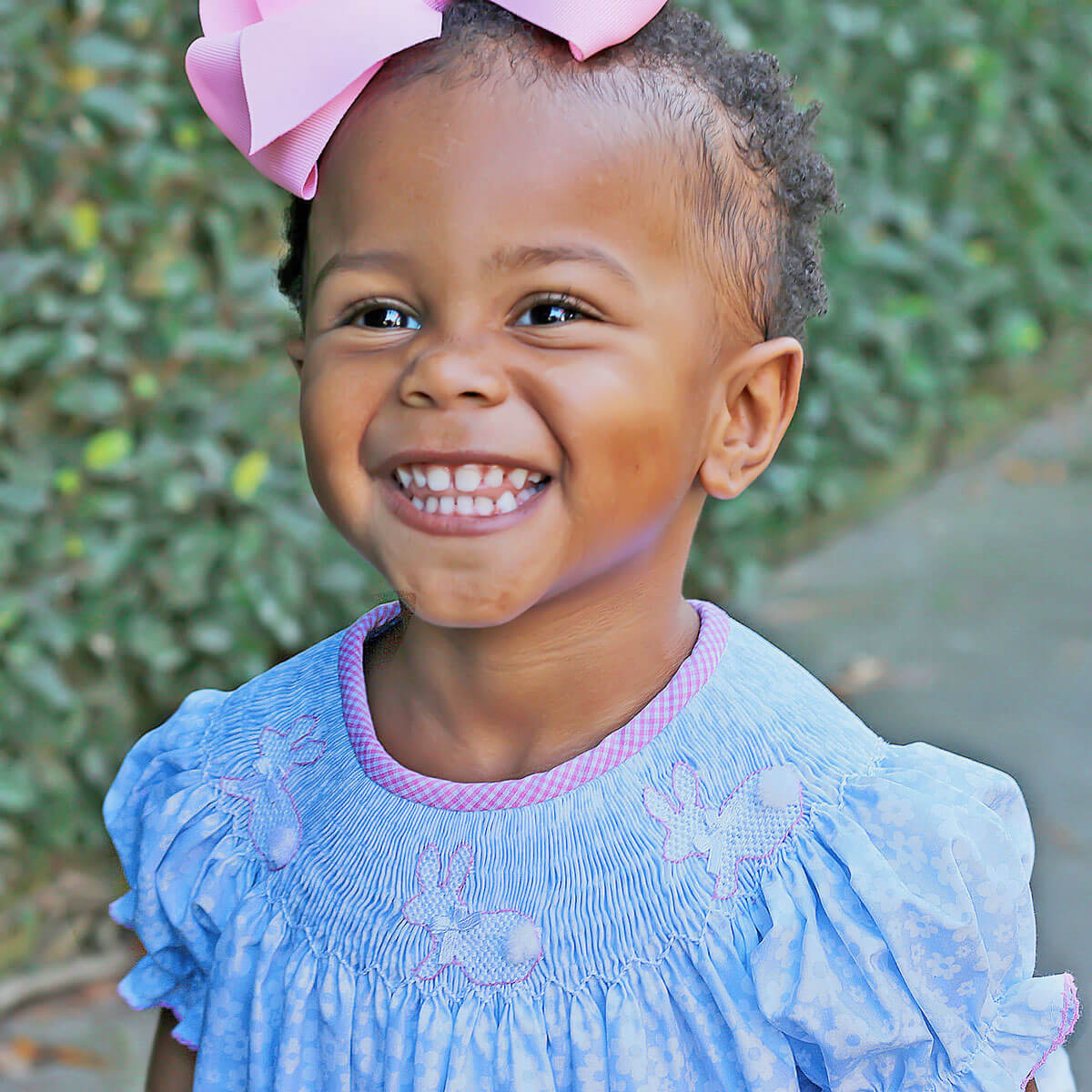 Side Bunny Smocked Blue Daisy Bubble - Image 3