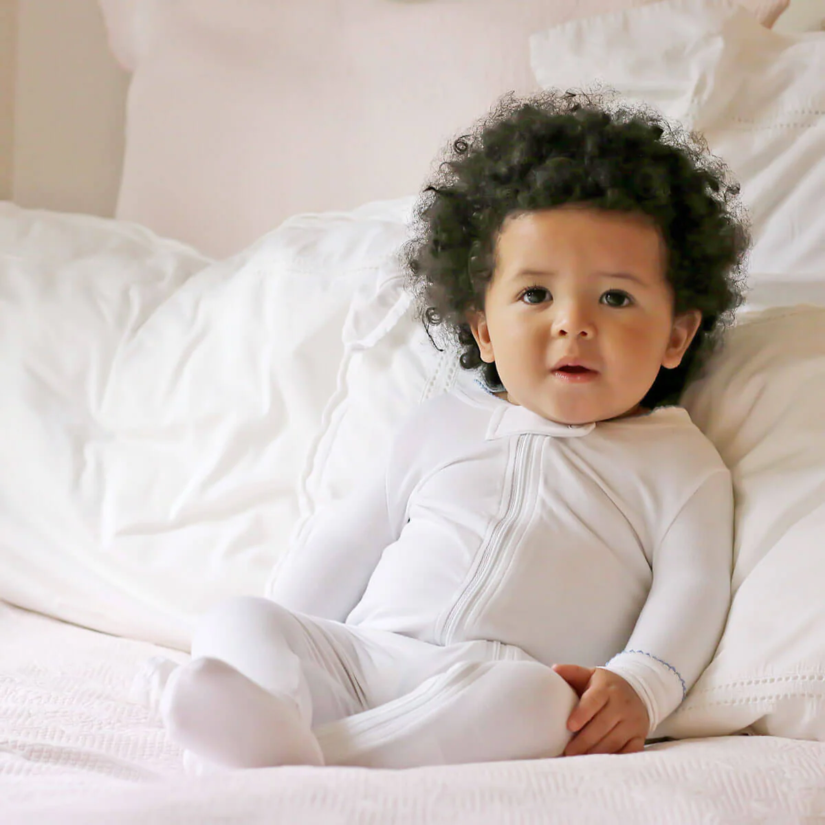 Solid White Color Trim Zip Sleeper - Image 5